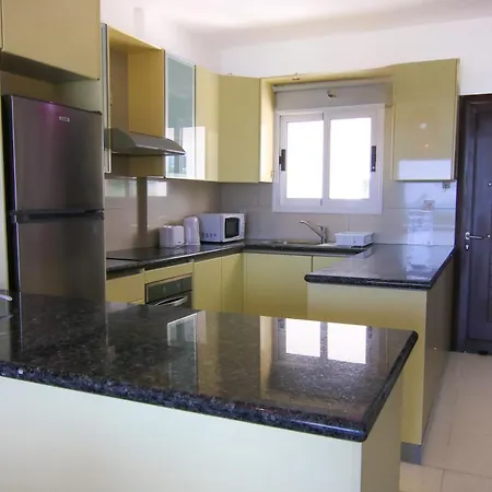 Phaedrus Living: Beachfront Riva Kato Yialia